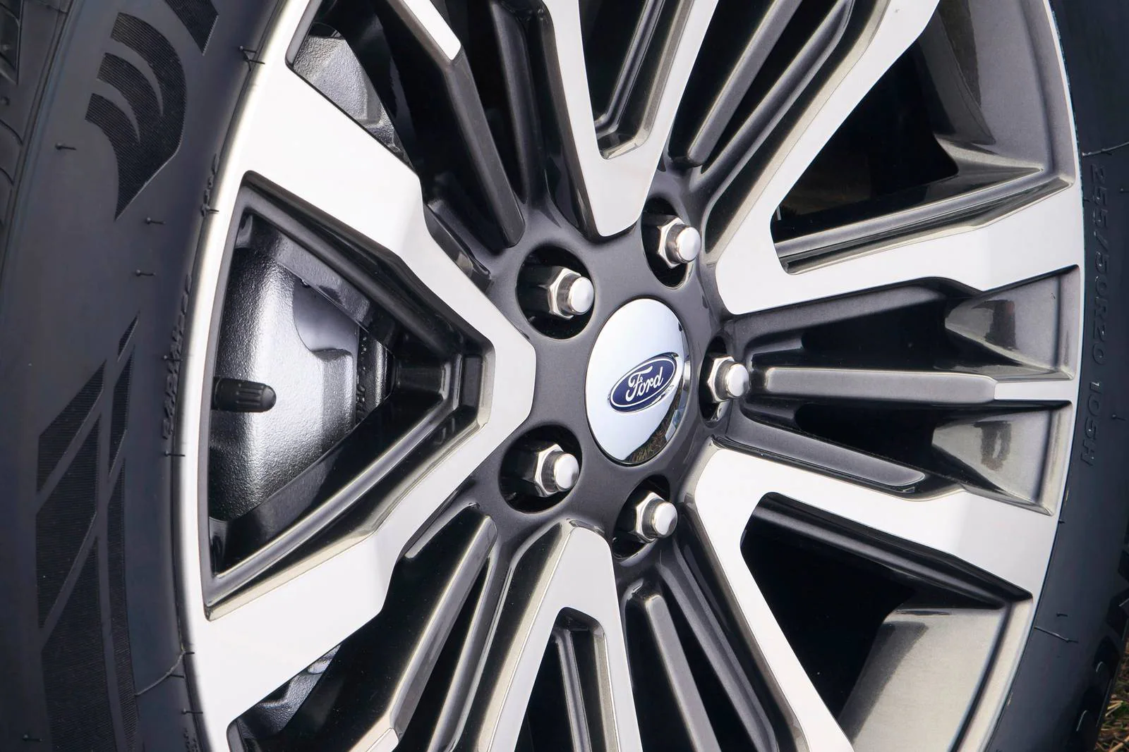 Отзывы реальных владельцев Ford EXPLORER 2019 №16