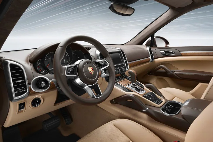 Porsche Cayenne 2016 года