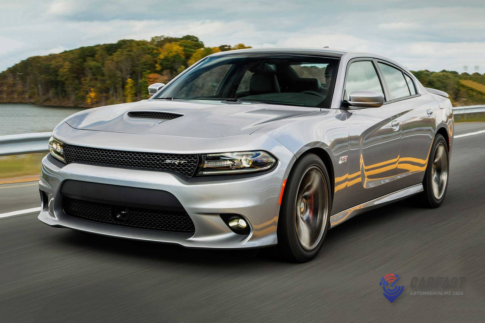 Dodge Charger 2017 года