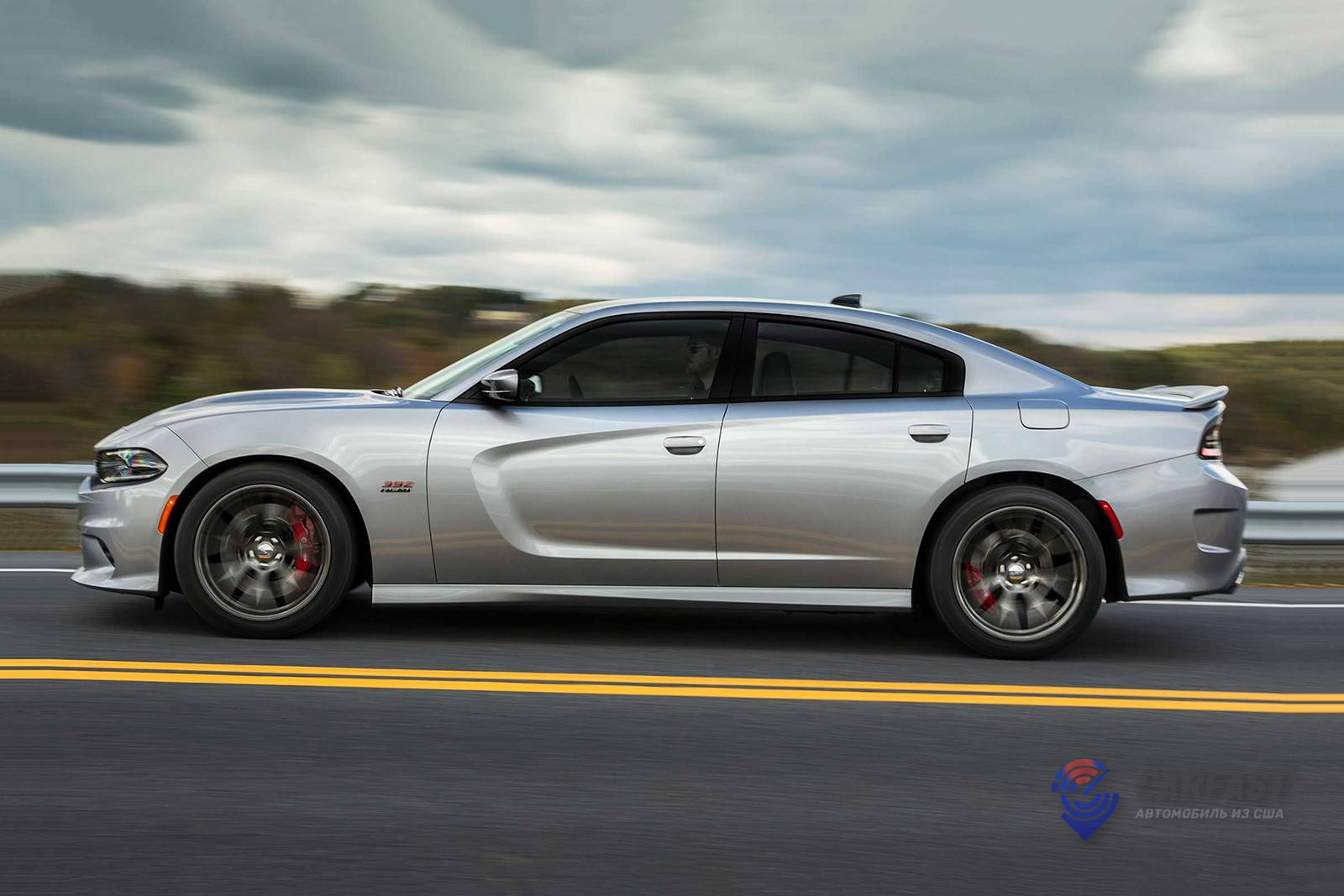 Dodge Charger 2017 года