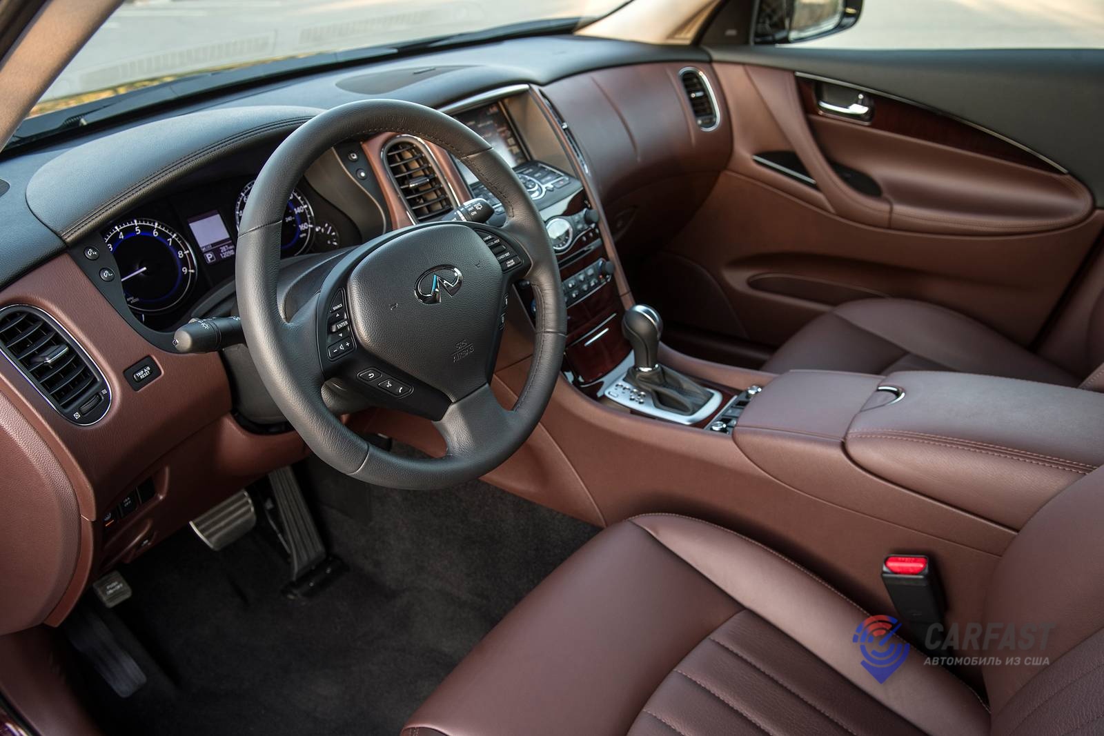 INFINITI QX50 2017 года