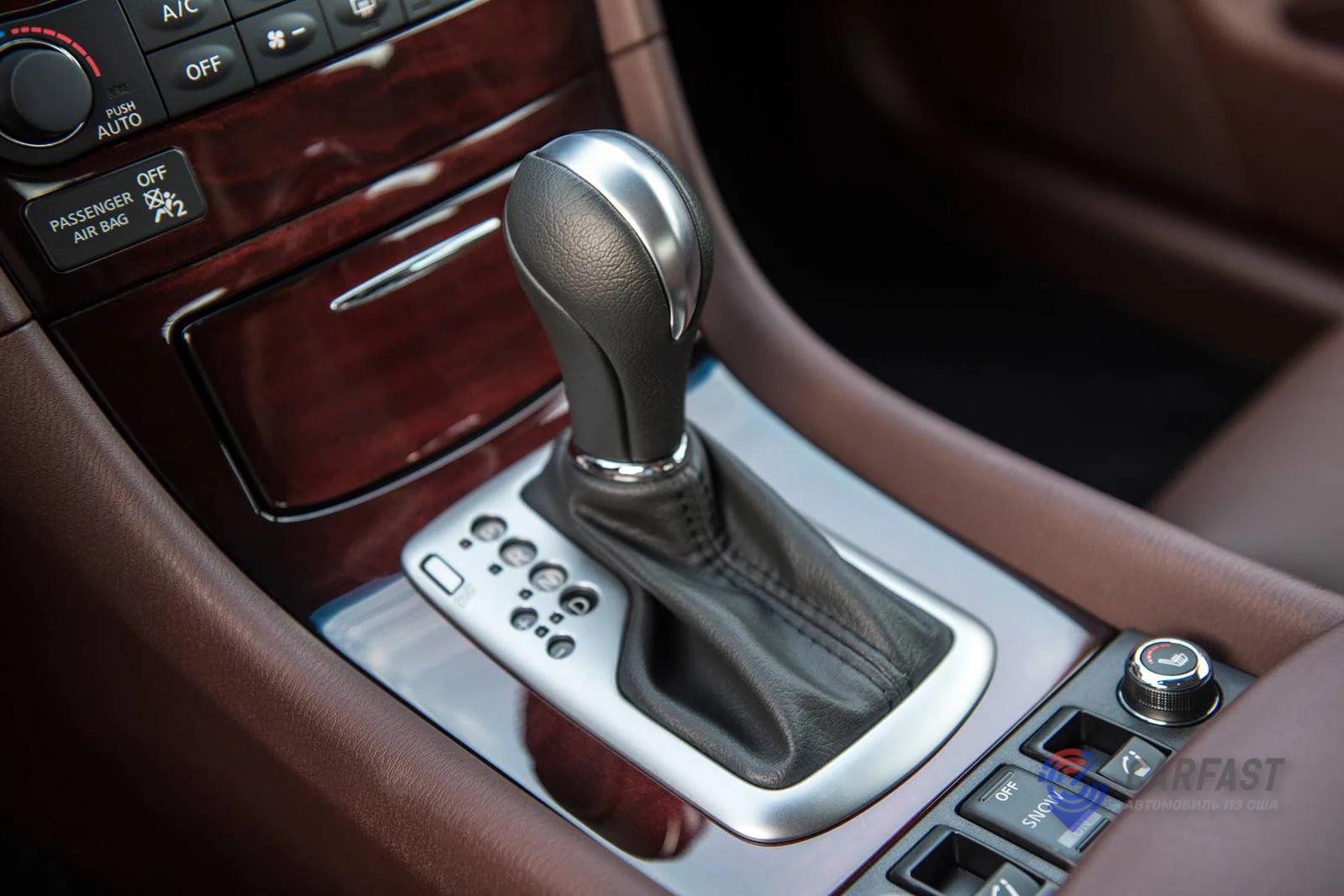 INFINITI QX50 2017 года