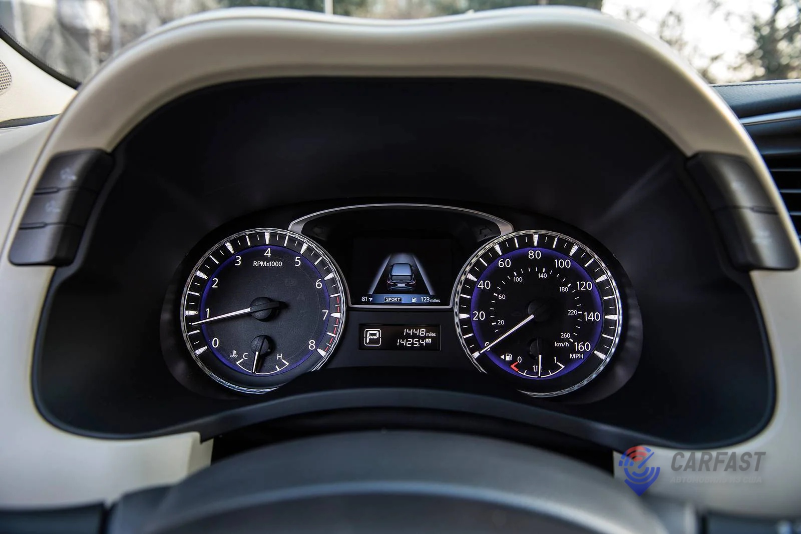 INFINITI QX60 2017 года