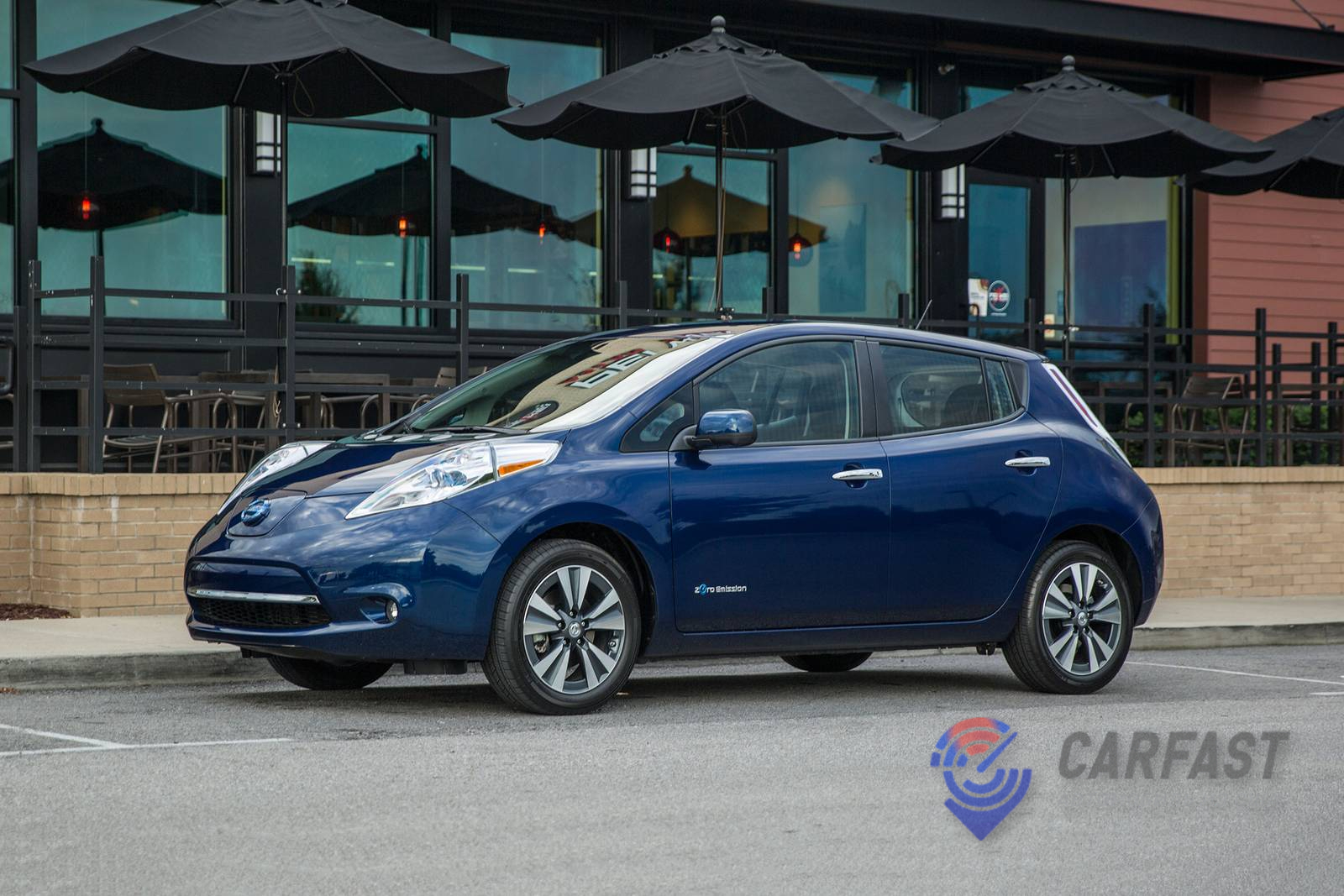 Nissan LEAF 2017 года
