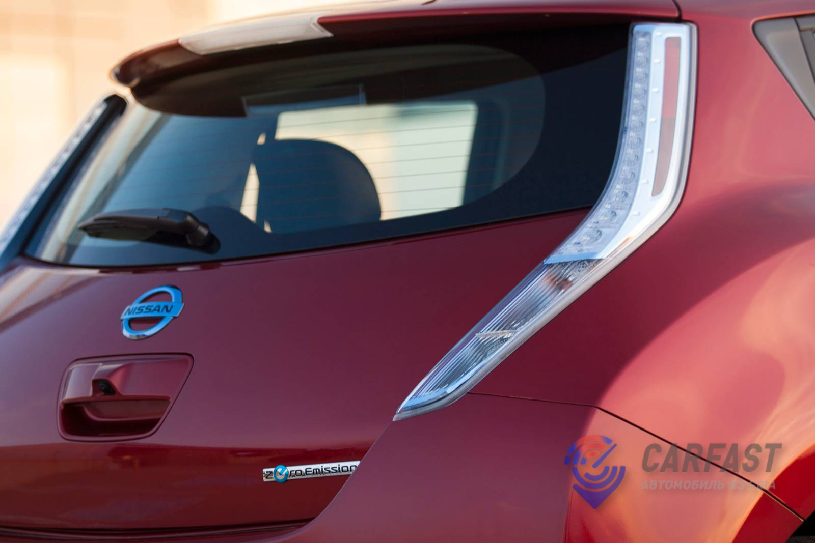 Nissan LEAF 2017 года