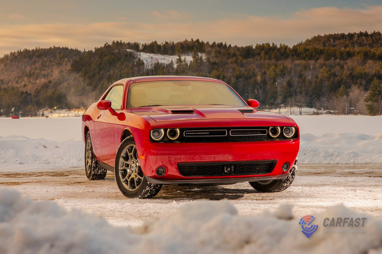 Dodge Challenger 2018 года